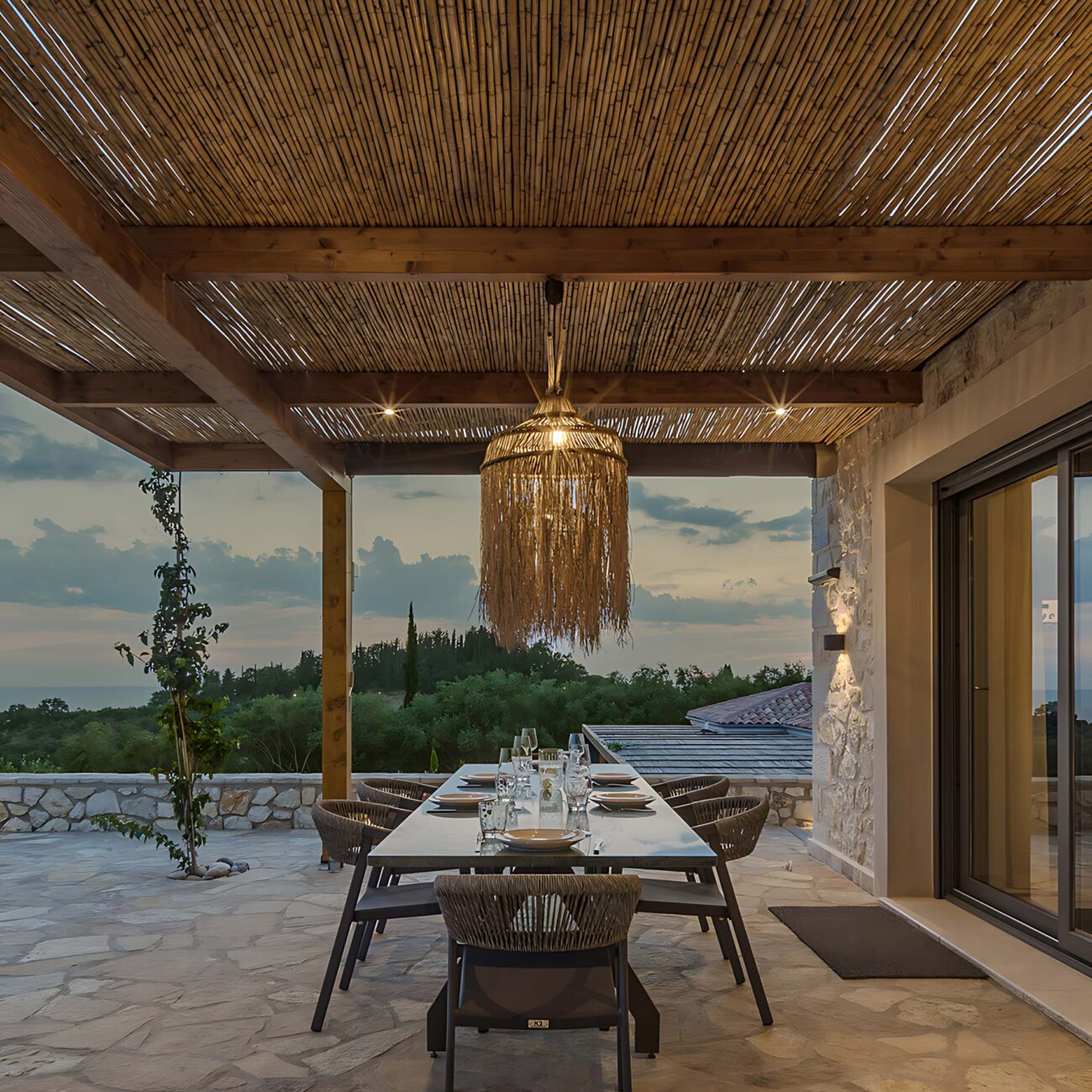 VILLA AIOLOS